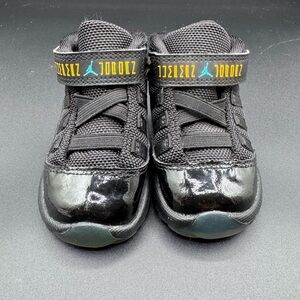 Jordan Kids Black Sneakers with Blue Highlights